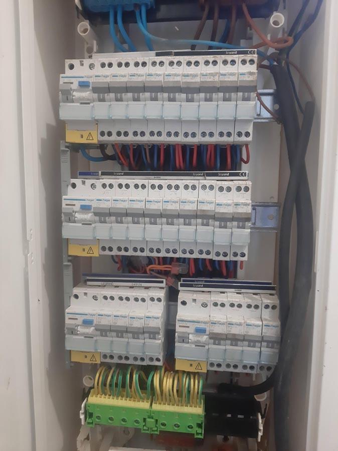 Travaux d’électricité générale à La Réunion